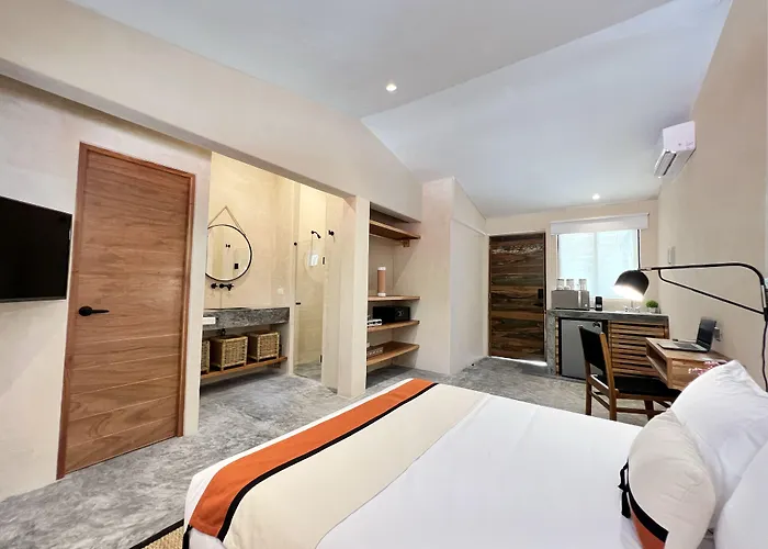 Malish & Hotel